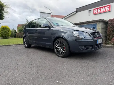 Gebraucht VW Polo 101 PS (74 kW) 2009 Grau Kleinwagen