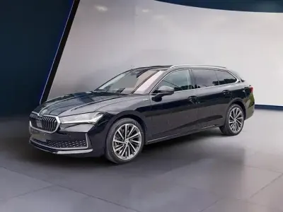Gebraucht Skoda Superb LAURIN & KLEMENT 193 PS (141 kW) 2025 Kombi