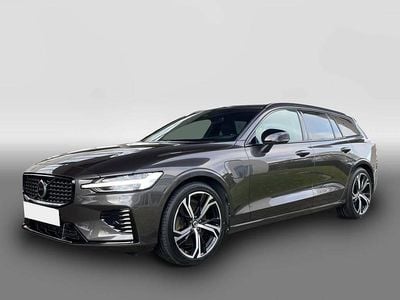 Używany Volvo V60 Plus 455 KM (334 kW) 2022 Szary Kombi