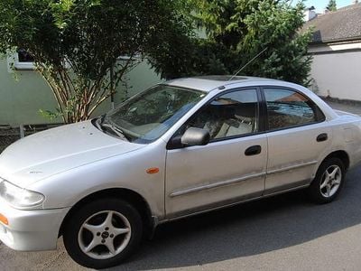 Silber Gebraucht 1996 Mazda 323S Limousine | 350 €