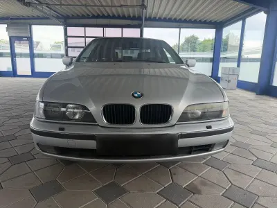 Gebraucht BMW 520 1998 Silber Limousine