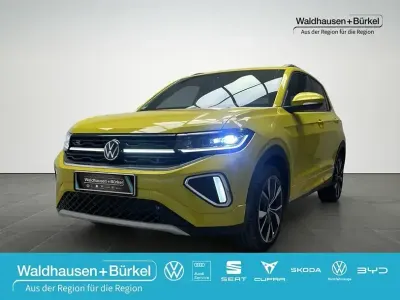 Gebraucht VW T-Cross R-line 116 PS (85 kW) 2024 Grape yellow SUV
