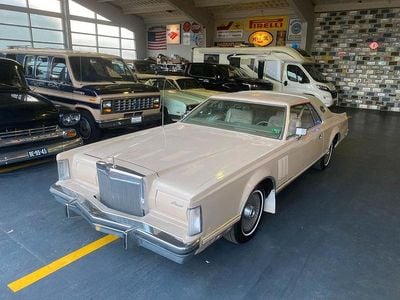 Rot Gebraucht 1977 Lincoln Continental Coupé | 17.500 €