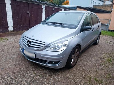 Silber Gebraucht 2006 Mercedes B180 Van / Kleinbus | 2.700 € (Guter Preis)