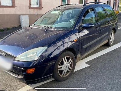 Gebraucht Ford Focus 101 PS (74 kW) 2001 Blau Kombi