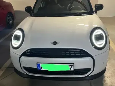 Gebraucht Mini Cooper Classic 156 PS (114 kW) 2024 Weiß Kleinwagen
