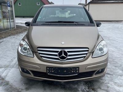 Gebraucht Mercedes B180 109 PS (80 kW) 2007 Gelb Van / Kleinbus