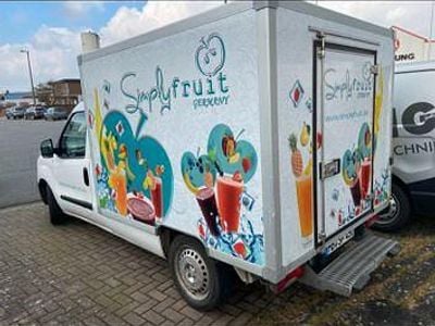 Weiß Gebraucht 2011 Fiat Doblò Van / Kleinbus | 3.850 € (Teuer)