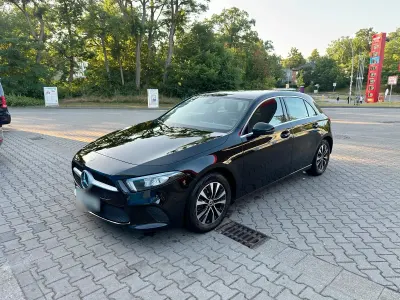 Gebraucht Mercedes A180 Progressive 136 PS (100 kW) 2022 Schwarz Kleinwagen