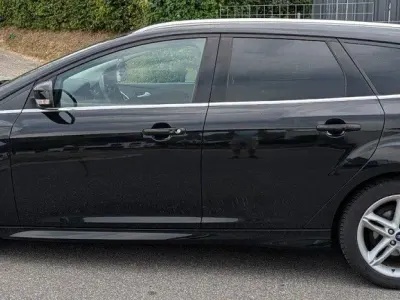 Gebraucht Ford Focus 150 PS (110 kW) 2018 Schwarz Kombi