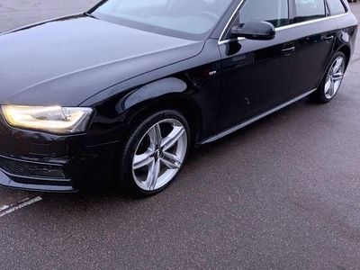 Second-hand Audi A4 Ambiente 150 CP (110 kW) 2015 Negru Break