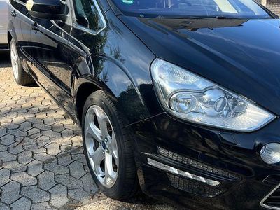 Schwarz Gebraucht 2014 Ford S-MAX Business Edition Van / Kleinbus | 4.400 € (Fairer Preis)