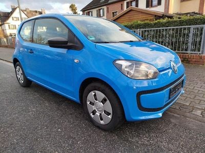 Second-hand VW up! 60 CP (44 kW) 2015 Albastru Hatchback