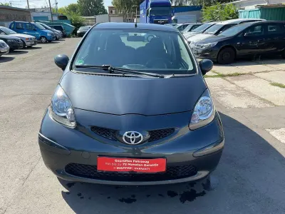 Gebraucht Toyota Aygo Basis 68 PS (50 kW) 2006 Other Kleinwagen