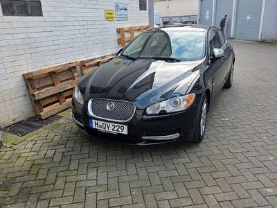 Schwarz Gebraucht 2010 Jaguar XF Premium Luxury Limousine | 5.200 € (Guter Preis)