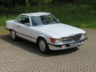 Weiß Gebraucht 1987 Mercedes SL420 Cabrio | 44.990 €