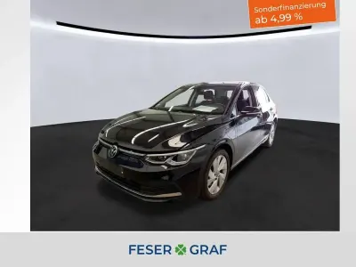 Używany VW Golf VIII Style 204 KM (150 kW) 2022 Czarny Sedan/Limuzyna