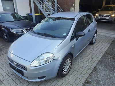Second-hand Fiat Punto 65 CP (47 kW) 2009 Argintiu Hatchback