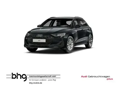 Gebraucht Audi A3 Ambiente 116 PS (85 kW) 2025 Grau Limousine