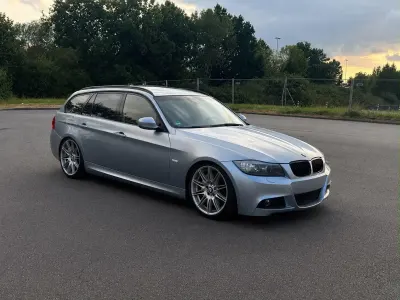 Gebraucht BMW 325 M Sport 204 PS (150 kW) 2011 Blau Kombi