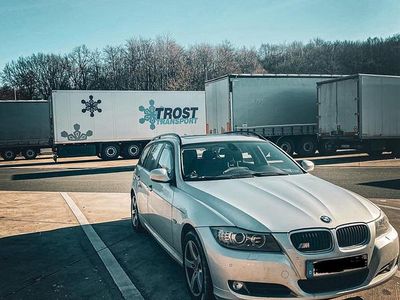 Gebraucht BMW 318 143 PS (105 kW) 2010 Silber Kombi