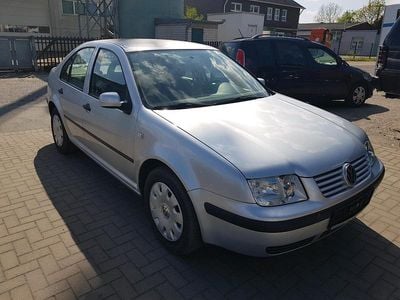 Usado VW Bora 102 HP (75 kW) 2001 Sedan