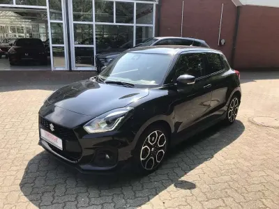Gebraucht Suzuki Swift Sport 129 PS (94 kW) 2023 Super black pearl metallic m Kleinwagen
