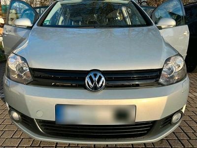 Gebraucht VW Golf VI Comfortline 122 PS (89 kW) 2010 Grau Kleinwagen