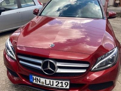 Rot Gebraucht 2018 Mercedes C180 Limousine | 21.700 € (Teuer)