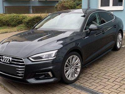 Grau Gebraucht 2018 Audi A5 Sportback Ambiente Kleinwagen | 26.500 € (Fairer Preis)