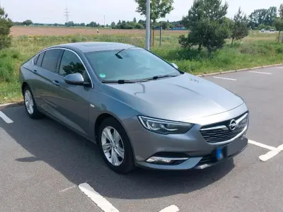 Gebraucht Opel Insignia Sport 170 PS (125 kW) 2018 Grau Limousine