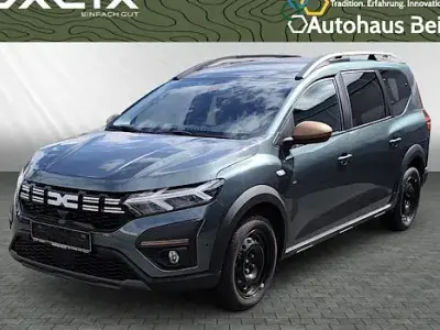 Gebraucht Dacia Jogger Extreme 101 PS (74 kW) 2024 Grün Van / Kleinbus