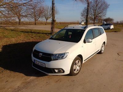Gebraucht Dacia Logan MCV Lauréate 73 PS (53 kW) 2017 Weiß Kombi