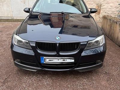 Gebraucht BMW 325 218 PS (160 kW) 2005 Blau Limousine