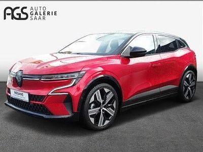 Gebraucht Renault Megane E-Tech Iconic 160 kW (218 PS) 2023 Dezir rot + black Limousine