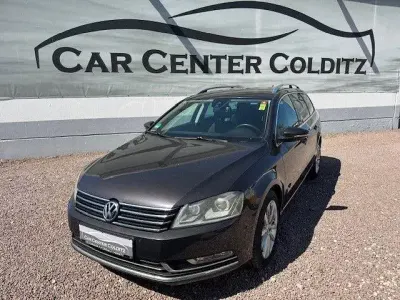 Usata VW Passat 140 CV (102 kW) 2011 Marrone Station wagon