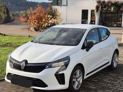 Gebraucht Renault Clio V Evolution 101 PS (74 kW) 2024 Weiß Limousine