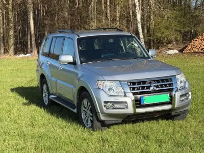 Gebraucht Mitsubishi Pajero Edition 190 PS (139 kW) 2018 Silber SUV