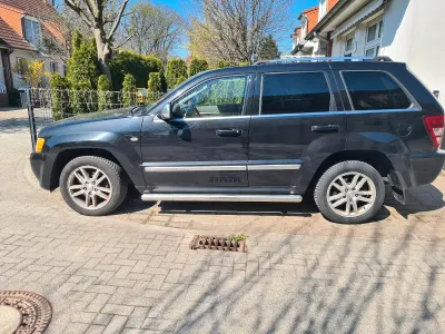 Usata Jeep Grand Cherokee Overland 218 CV (160 kW) 2009 Nero SUV