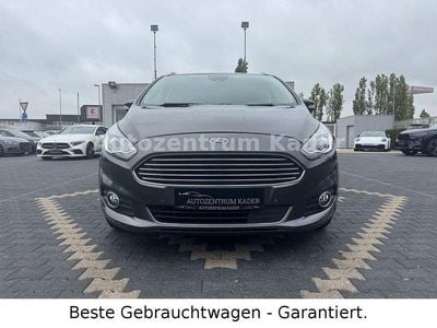 Second-hand Ford S-MAX Titanium 241 CP (177 kW) 2019 Gri Monovolum