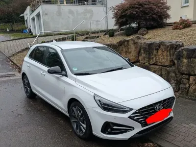 Gebraucht Hyundai i30 GO! 120 PS (88 kW) 2024 Weiß Kleinwagen