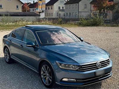 Gebraucht VW Passat 150 PS (110 kW) 2015 Blau Limousine