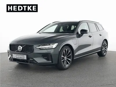 Neu Volvo V60 Plus 2026 Schwarz Kombi