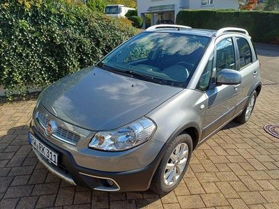 Gebraucht Fiat Sedici Emotion 120 PS (88 kW) 2009 Silber SUV