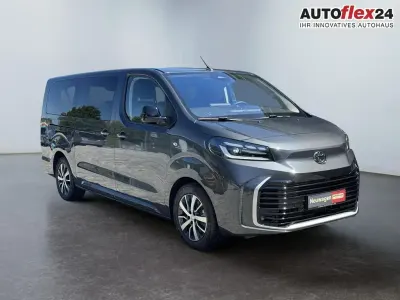 Neu Toyota Proace Verso 177 PS (130 kW) 2026 Atomic silver metallic Kombi