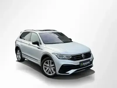 Używany VW Tiguan R-line 200 KM (147 kW) 2022 Srebrny SUV