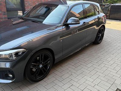 Gebraucht BMW 118 M Sport 136 PS (100 kW) 2017 Grau Kleinwagen