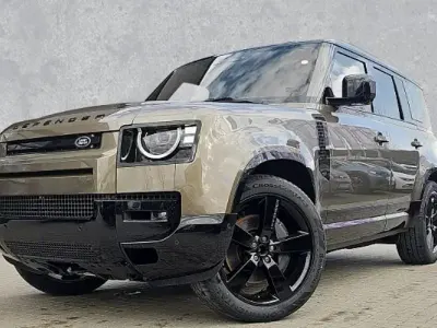 Neu Land Rover Defender HSE Dynamic 426 PS (313 kW) 2026 Bronze SUV