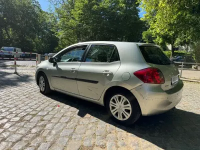 Brugt Toyota Auris 126 HK (92 kW) 2009 Sølv Hatchback