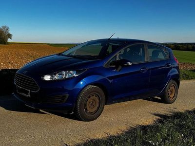Second-hand Ford Fiesta SYNC Edition 101 CP (74 kW) 2014 Albastru Hatchback